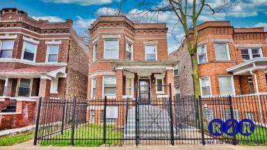 Main picture of 216 N LeClaire Ave