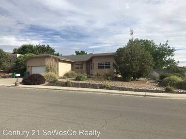 Main picture of 4908 Evergreen Dr