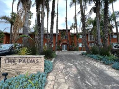 Main picture of 1845 Palm View Pl