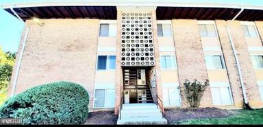 Main picture of 582 Wilson Bridge Dr