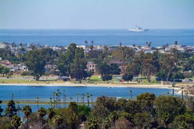 Main picture of 3609 Moultrie Ave