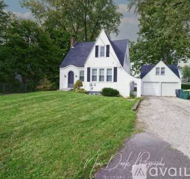 Main picture of 10174 W Ford Ave