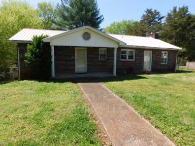Main picture of 915 Wright St