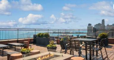 Main picture of 1350-60 Lake Shore Drive Apartments