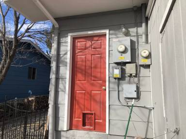 Main picture of 906 W South 1st St