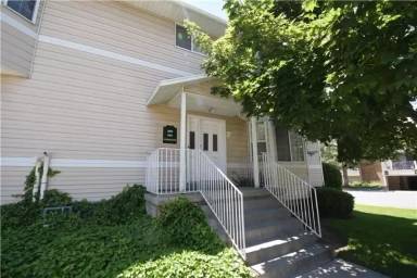 Main picture of 800 E Gatewood Dr