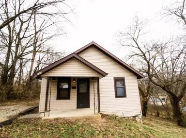 Main picture of 915 Harding St