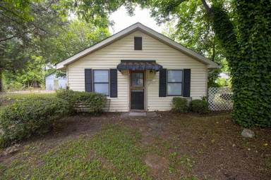 Main picture of 1213 Suber St
