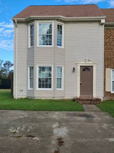 Main picture of 5640 Campus Dr