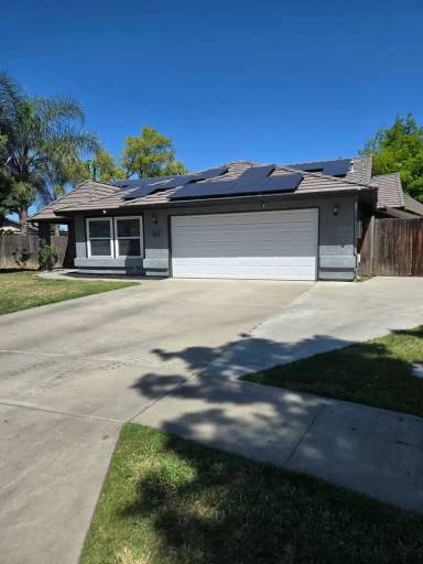 Main picture of 814 Heath Ct