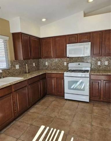 Main picture of 2801 Beacon Rock Dr