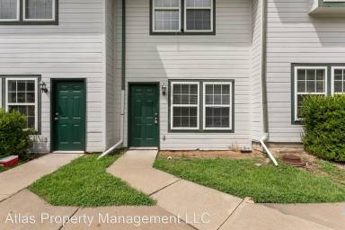 Main picture of 321 W South Ave