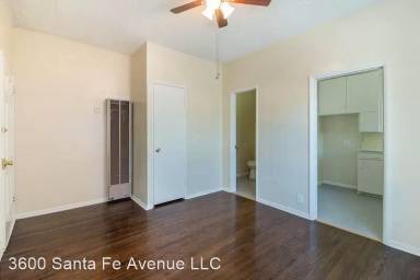 Main picture of 3620 Santa Fe Ave