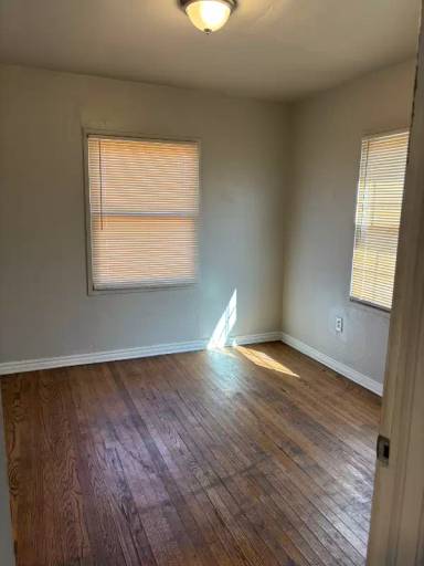 Main picture of 2612 N Lindsay Ave