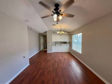 Main picture of 5927 Bilek Dr