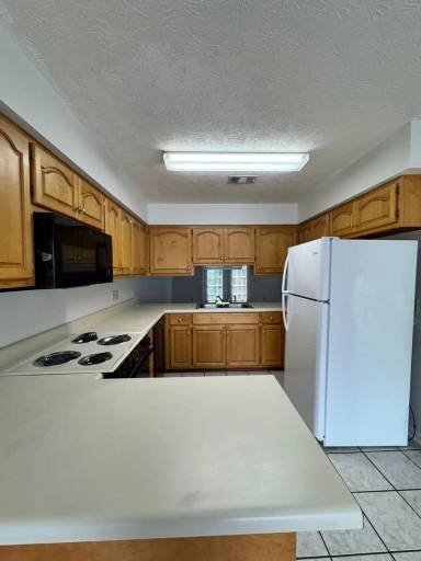Main picture of 1967 Rosie St