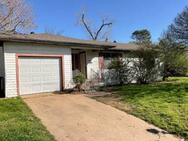 Main picture of 1807 Armstrong Dr