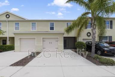 Main picture of 371 Arbor Lakes Dr