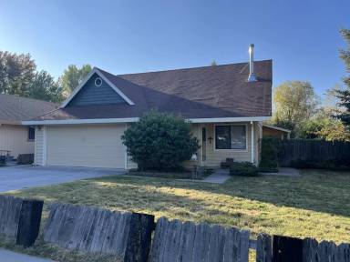 Main picture of 181 Rockfellow Dr