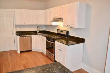 Main picture of 452 N Salford St