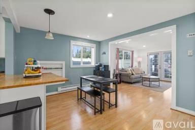 Main picture of 3302 W Tapps Dr E