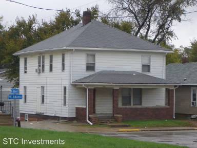 Main picture of 401 W Adams St