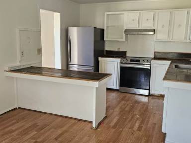 Main picture of 87-560 Manuaihue St