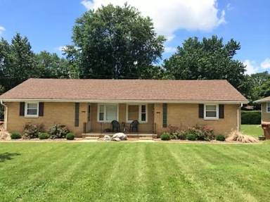 Main picture of 1801 1/2 Lynwood Dr