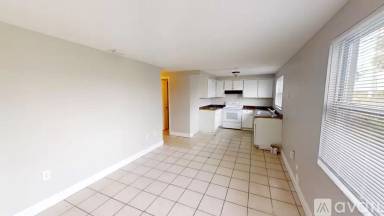 Main picture of 2653 N Tuttle Ave