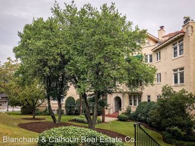 Main picture of 2068 Walton Way