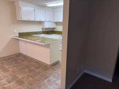 Main picture of 37 Cameo Dr