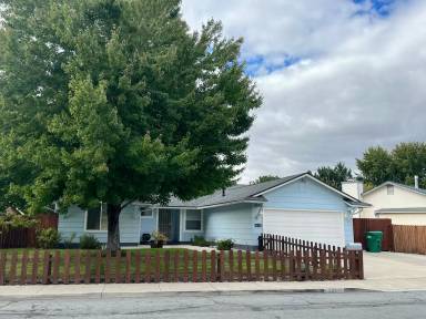 Main picture of 2621 Wabash Cir