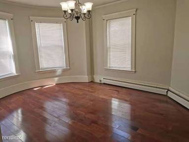 Main picture of 495 Columbia Rd