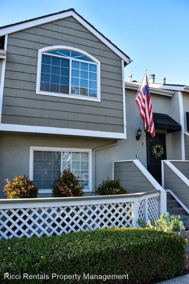 Main picture of 1110 E Almond Ave