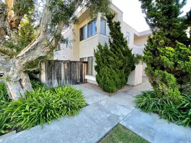 Main picture of 136 Avenida Las Brisas