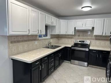 Main picture of 1325 W Harris Ave