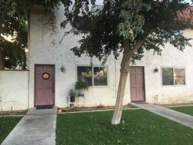 Main picture of 2501 Olive St