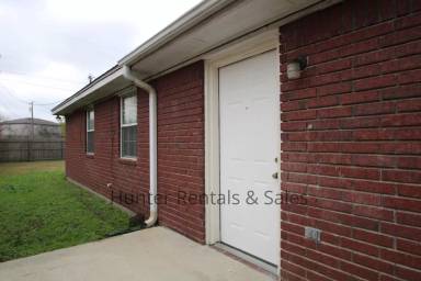 Main picture of 404 Alpine St