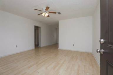 Main picture of 5418 Myrtlewood St