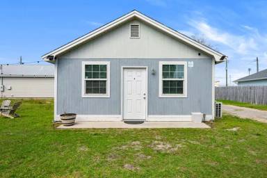 Main picture of 1114 McKenzie Ave