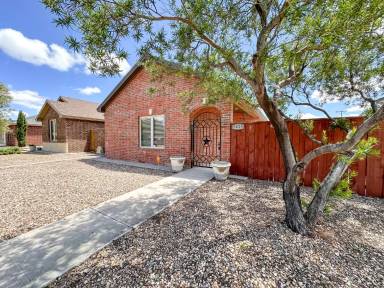 Main picture of 5025 55th St