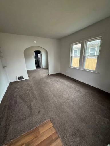 Main picture of 3415 Holton Ave