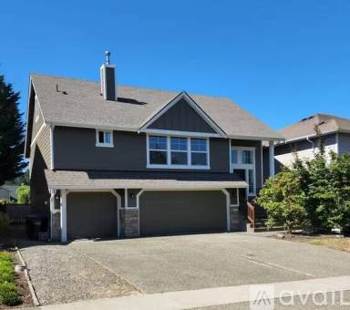 Main picture of 8918 188th St E