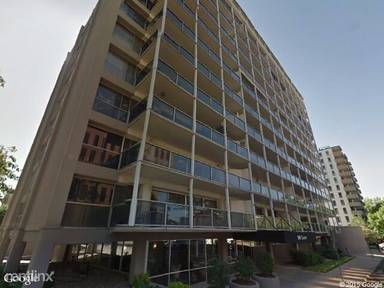 Main picture of 888 N Logan St