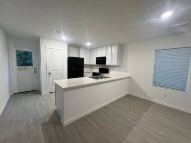 Main picture of 6532 Buffalo Cir