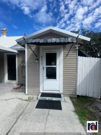 Main picture of 821 Pennsylvania Ave