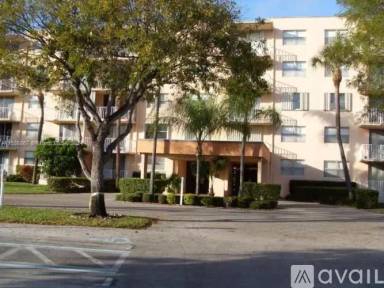 Main picture of 470 Executive Center Dr