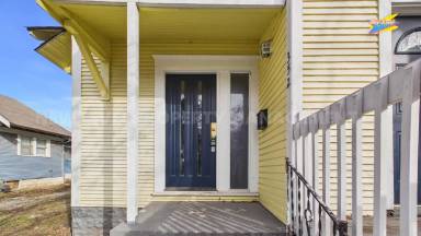 Main picture of 352 N Holyoke Pl