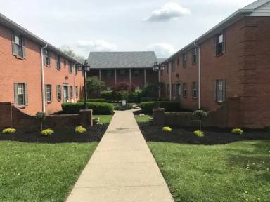 Main picture of 128 S Fort Thomas Ave