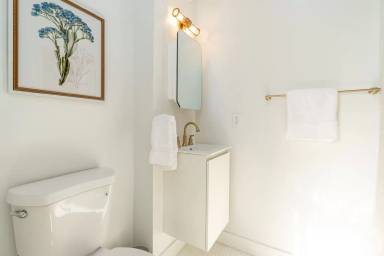 Main picture of 202 E Wilson Ave